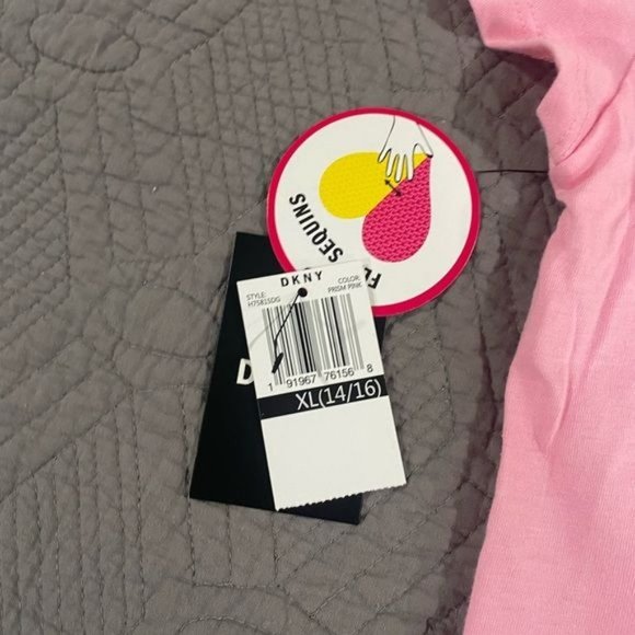 Girls XL 14/16 pink flip sequence DKNY t-shirt - Picture 4 of 7